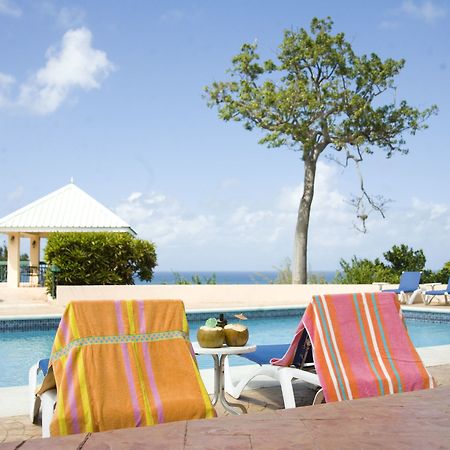 Cardiff Hotel And Spa Runaway Bay Buitenkant foto