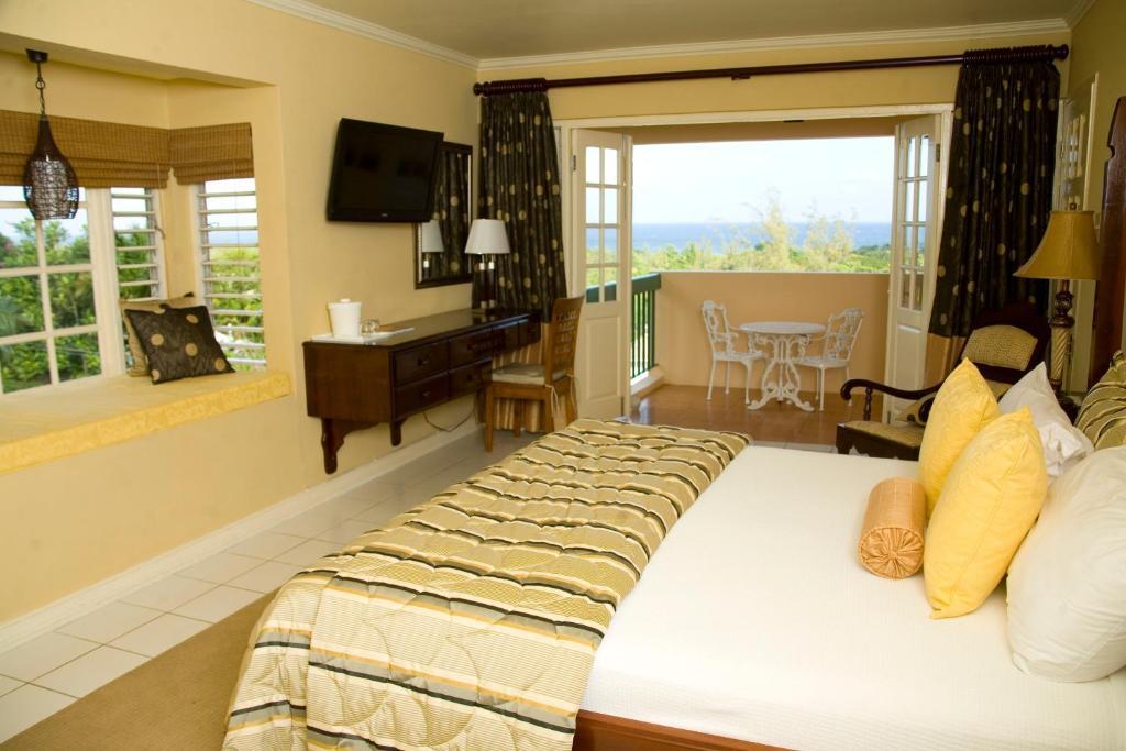 Cardiff Hotel And Spa Runaway Bay Buitenkant foto
